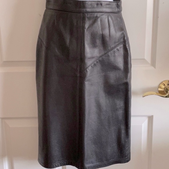 Star Leather Black Pencil Skirt. Fully lined. 🇺🇸 USA made! - Picture 6 of 6